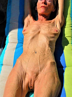 @longlankyfeet lanky pics lady nude